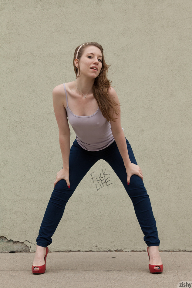 Olivia Pelton The Jean Test - 3